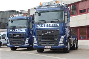 Aankoop van 2 nieuwe vrachtwagens VOLVO FH